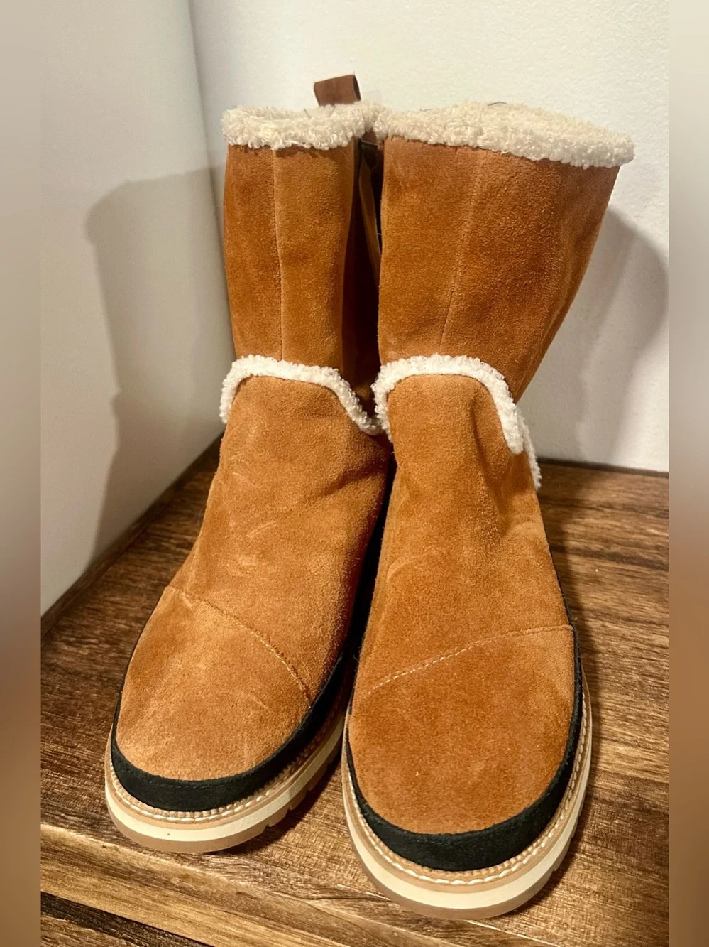 Toms Brown Suede Faux Shearling-Trim McKenna Winter Boot